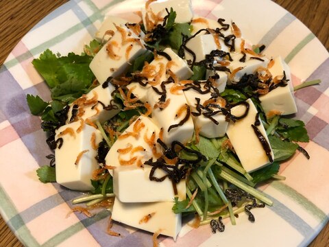 三つ葉と豆腐の簡単サラダ